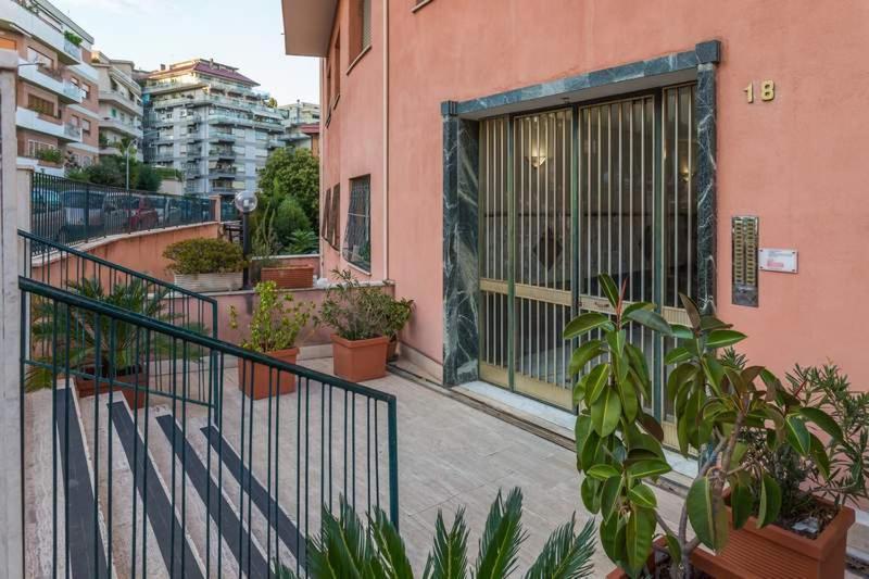 Valla18 Guesthouse Рим Екстериор снимка