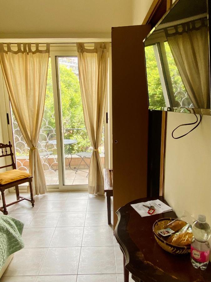 Valla18 Guesthouse Рим Екстериор снимка